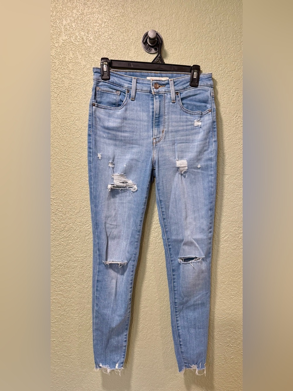 Levi's Light Blue Ripped Skinny Jeans High Rise 28